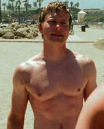 Matt czuchry shirtless